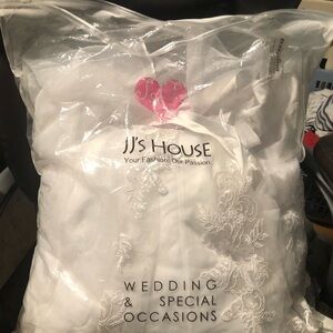 Brand New Wedding Dress
